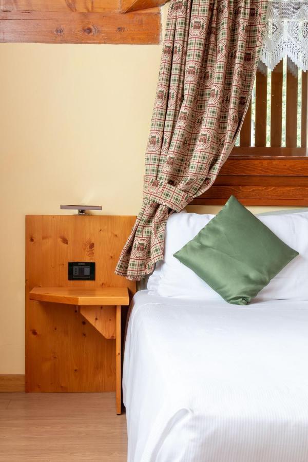 Nevesole Folgarida Resort Aparthotel エクステリア 写真