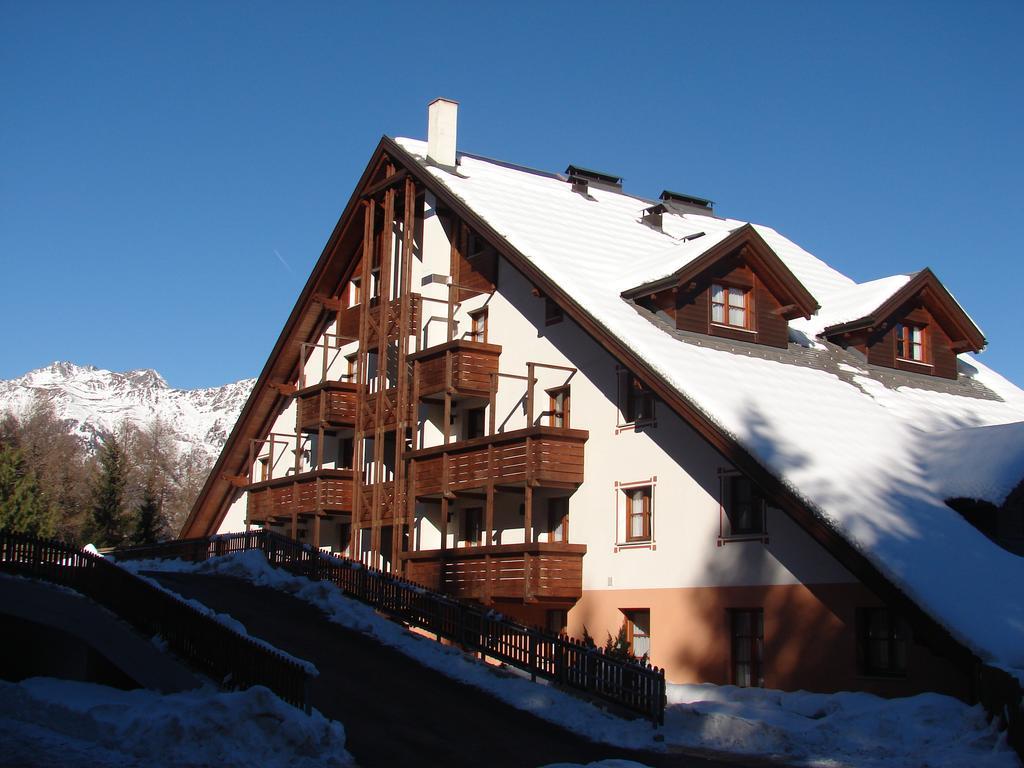 Nevesole Folgarida Resort Aparthotel エクステリア 写真