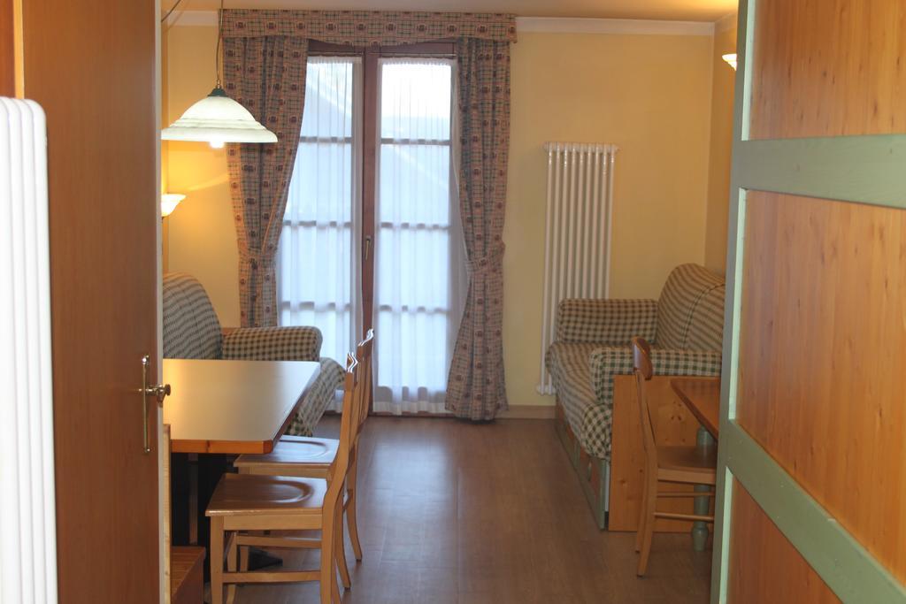 Nevesole Folgarida Resort Aparthotel エクステリア 写真